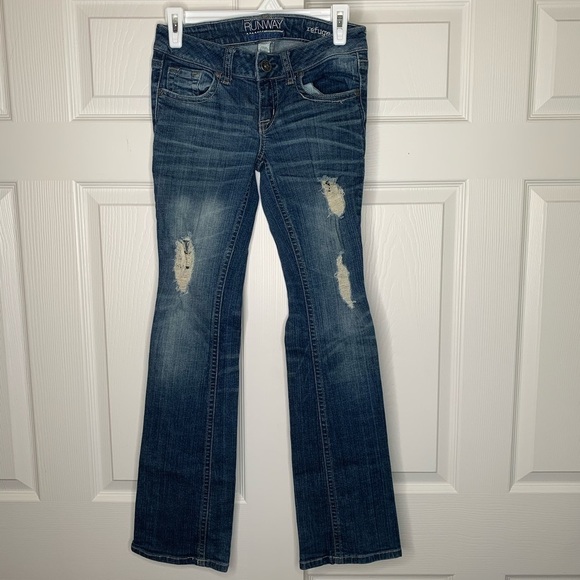 refuge Denim - Refuge Runway Everyday Boot Jeans Distressed Y2K